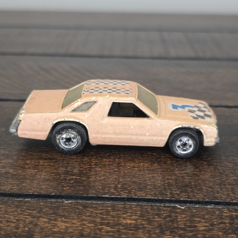 Rare Vintage Hot Wheels 1981 Front Running Ford Fairmont #3 Color Racer Changer
